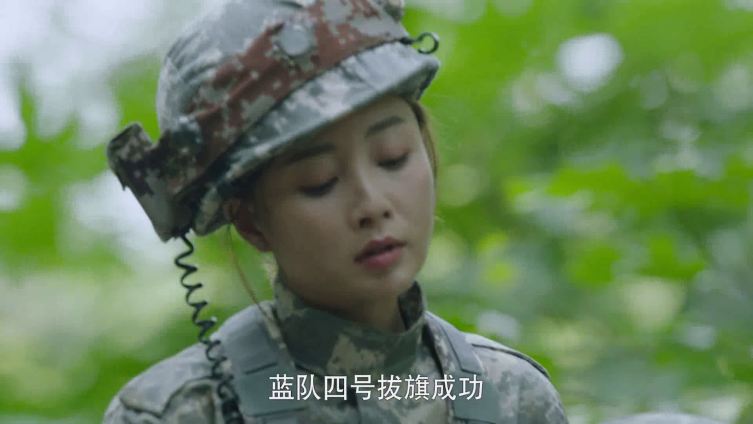 【青春正好】#正青春# 这四个人也太会玩了吧! 真人CS好刺激!小鱼@吴谨言 还是横冲直撞